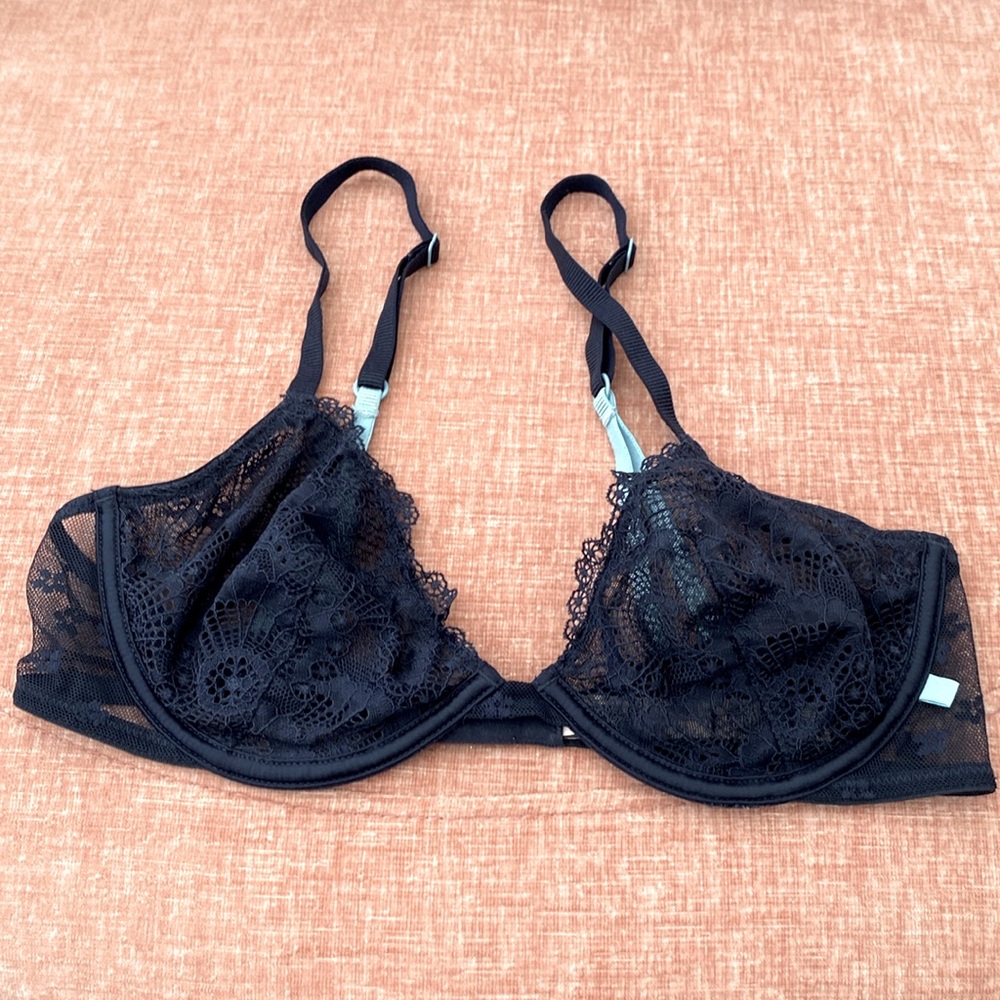 Victoria’s Secret Navy Unlined Demi Bra